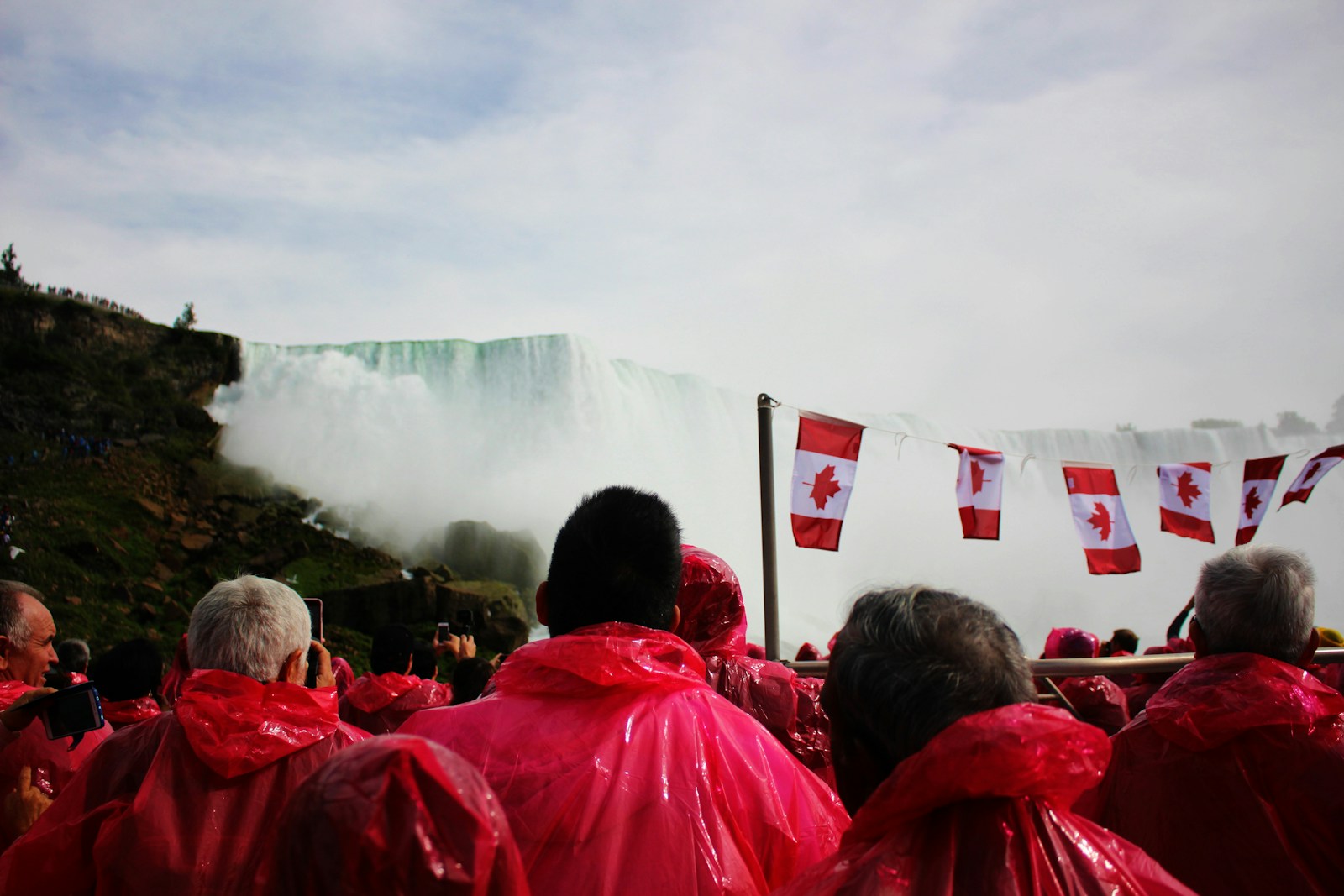 Niagara Falls people gathering on a foggy place